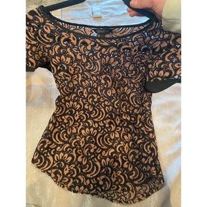 Lace/crotchet shorts sleeve shirt